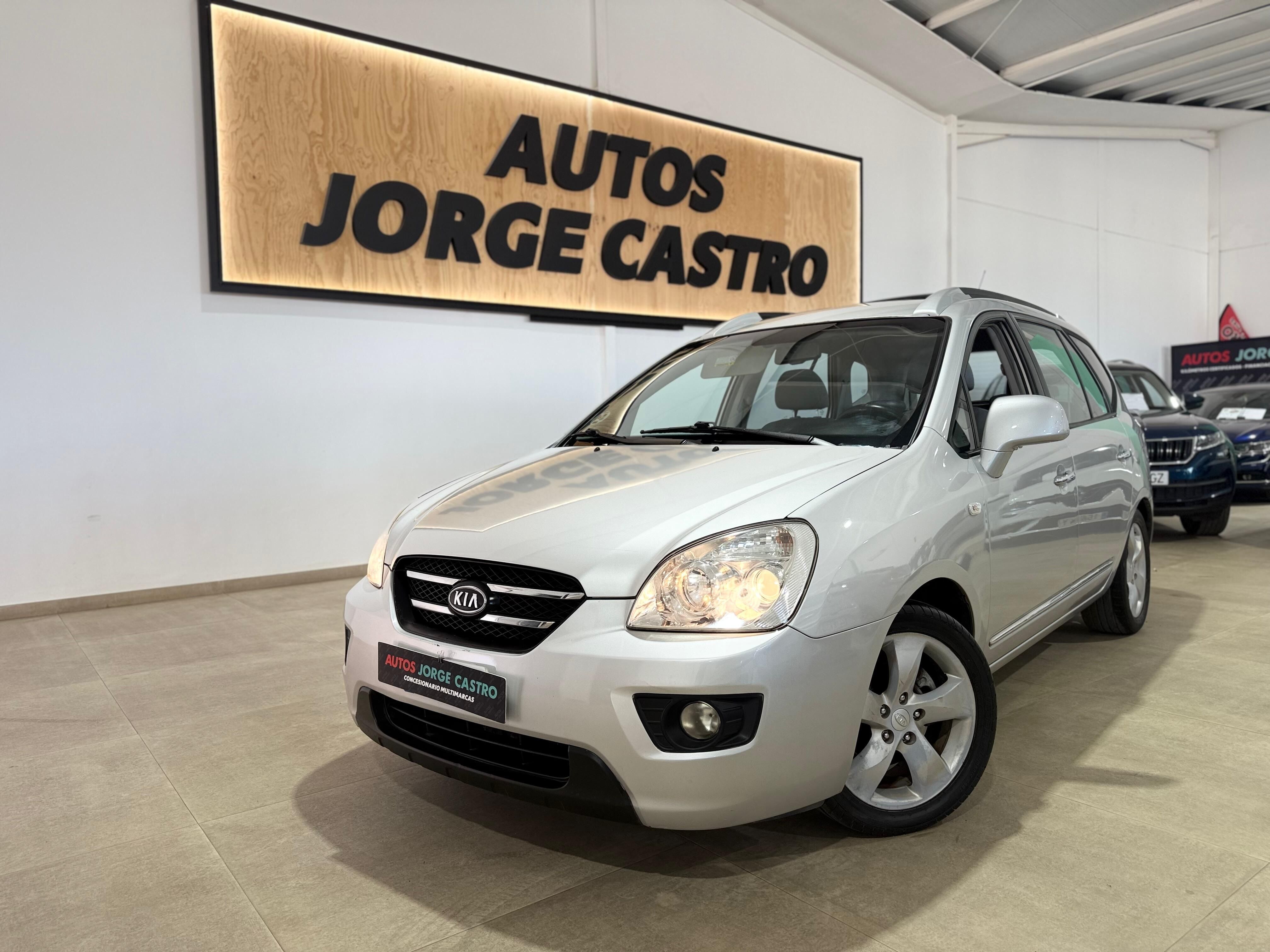 KIA Carens (2.0 CRDI VGT 140cv Emotion 7 plazas) en Sevilla