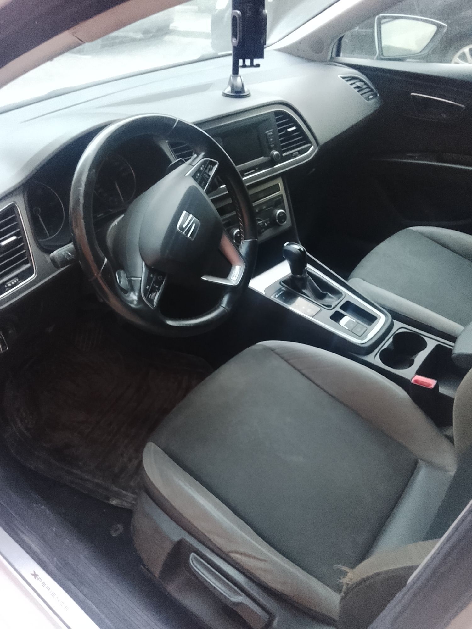 Foto del SEAT León ST 2.0TDI CR S&S Xcellence DSG 150