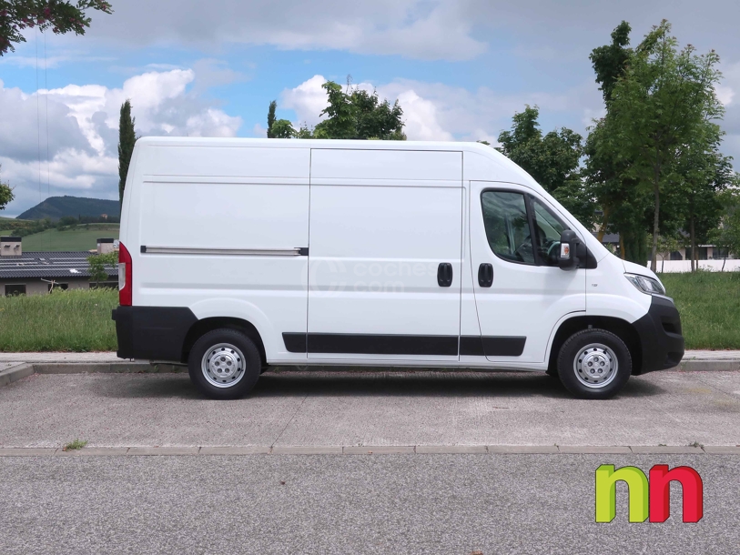 Foto del FIAT Ducato Fg. 30 2.0Mjt LPEGR Medio 85kW