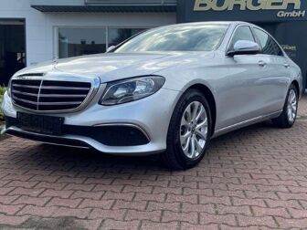 Imagen de MERCEDES Clase E E 220d 4Matic 9G-Tronic 194