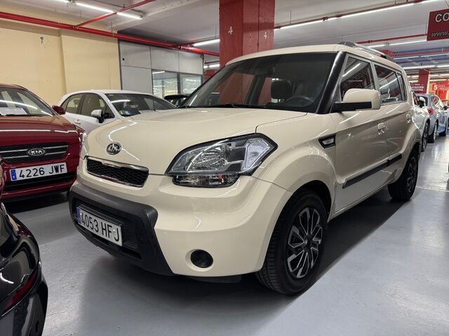 KIA Soul (1.6 DOHC Diva 91 kW (124 CV)) en Barcelona