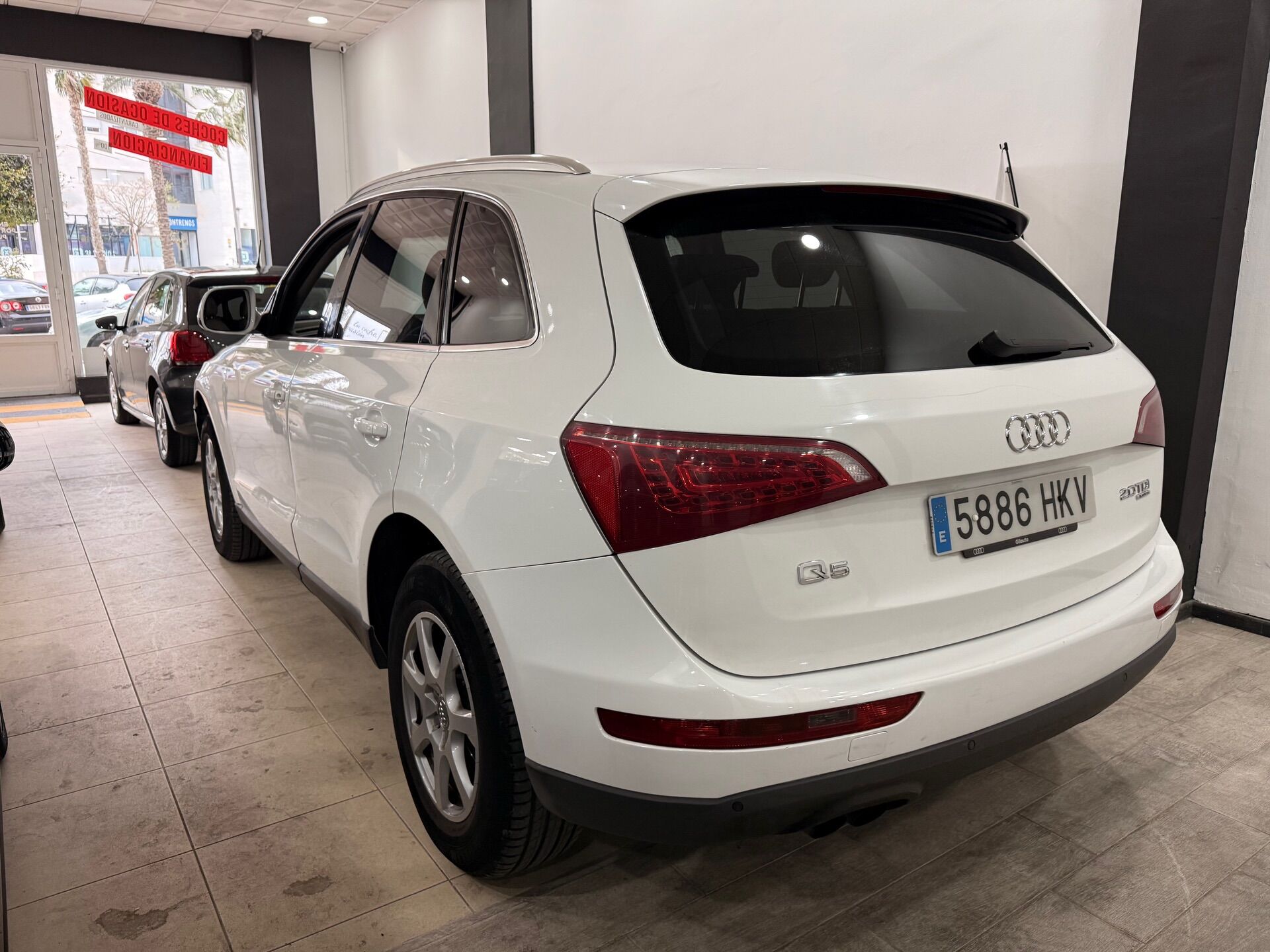 Foto del AUDI Q5 2.0TDI quattro Ambiente 143