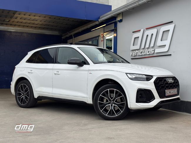 Foto del AUDI Q5 50 TFSIe Black line quattro-ultra S tronic