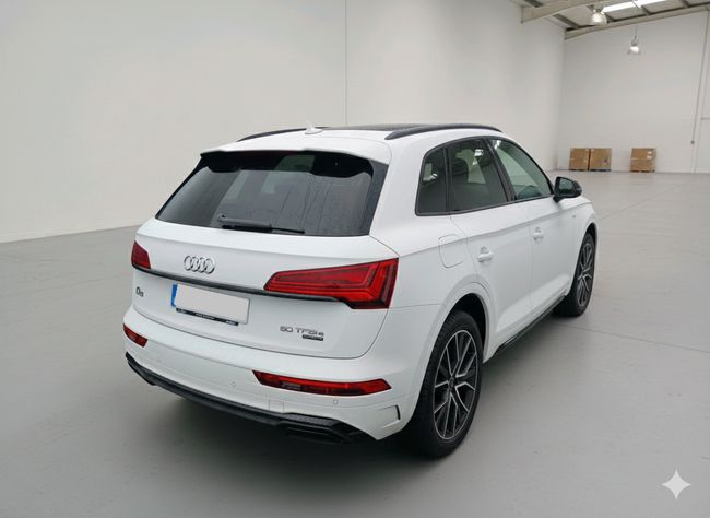 Foto del AUDI Q5 50 TFSIe Black line quattro-ultra S tronic