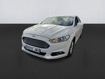 Imagen de FORD Mondeo Sedán 2.0 HEV Titanium