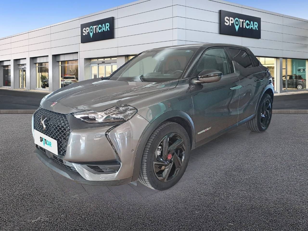 DS DS3 Crossback ( BlueHDi 96 kW Auto PERFORMANCE LINE) en Girona
