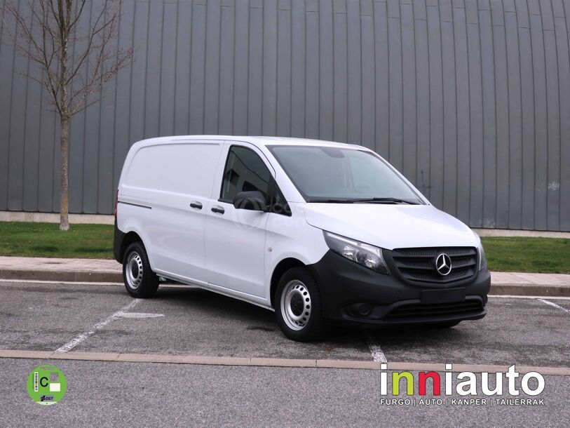 Foto del MERCEDES Vito Tourer 111 CDI Select Compacta