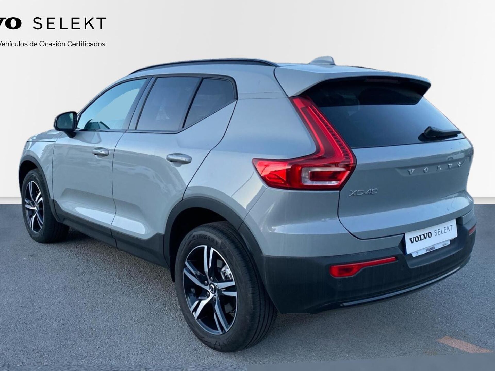 Imagen 2 de VOLVO XC40