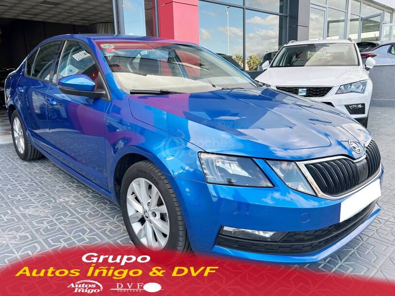 Foto del SKODA Octavia 1.6TDI CR Ambition DSG