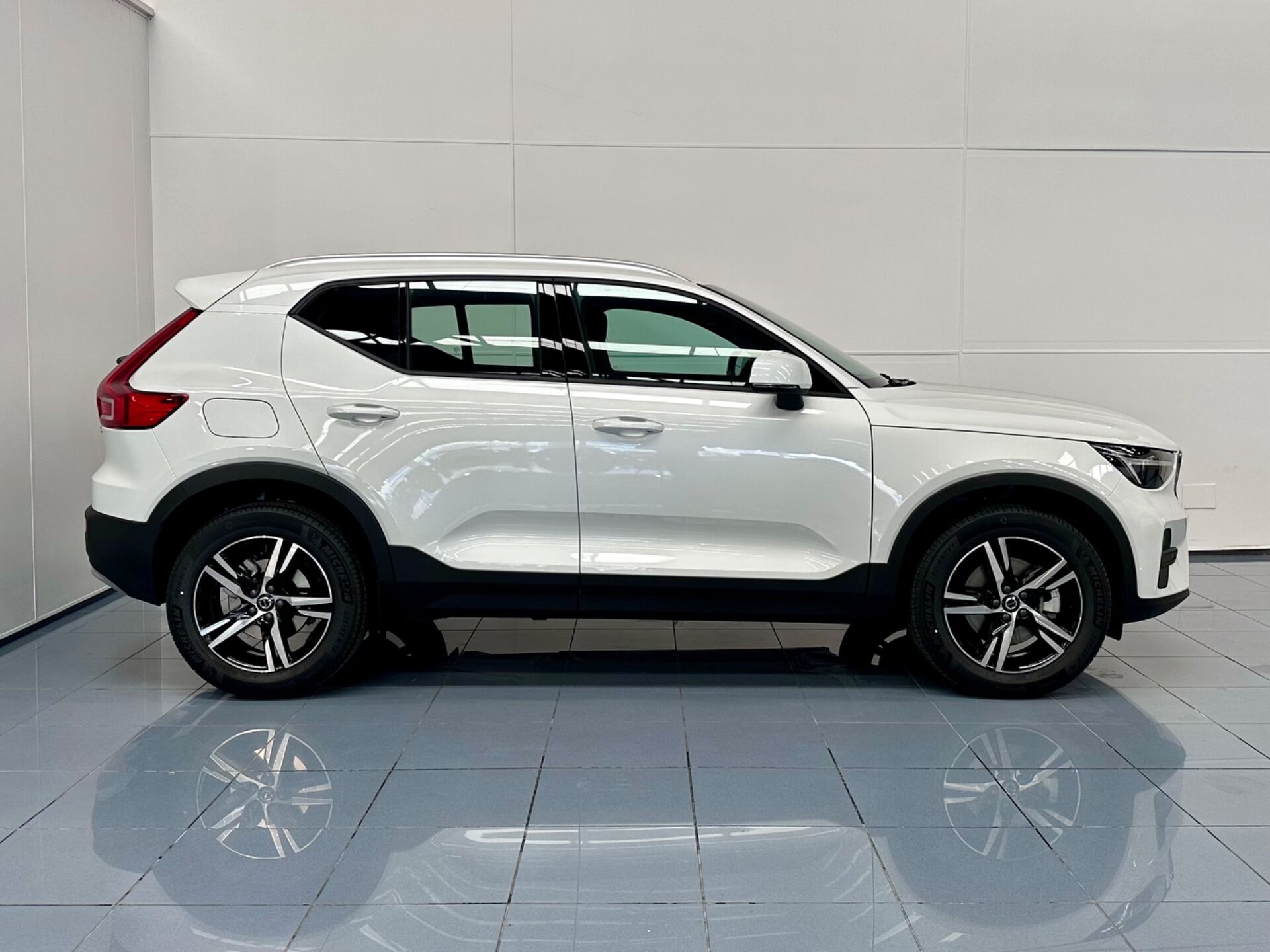 Imagen 2 de VOLVO XC40