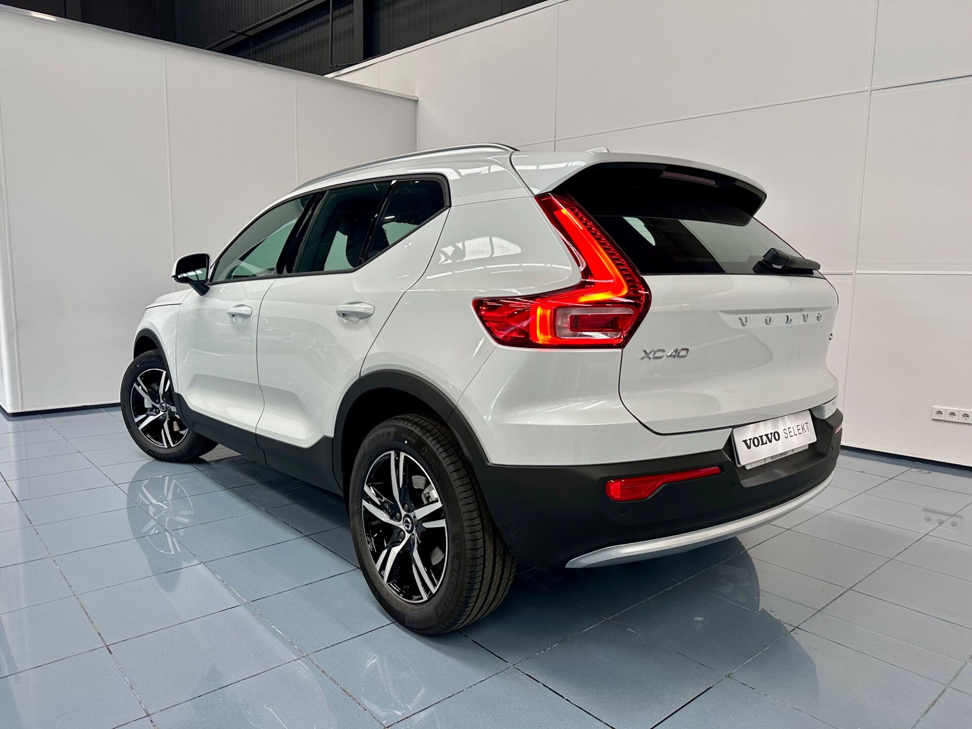 Imagen 3 de VOLVO XC40