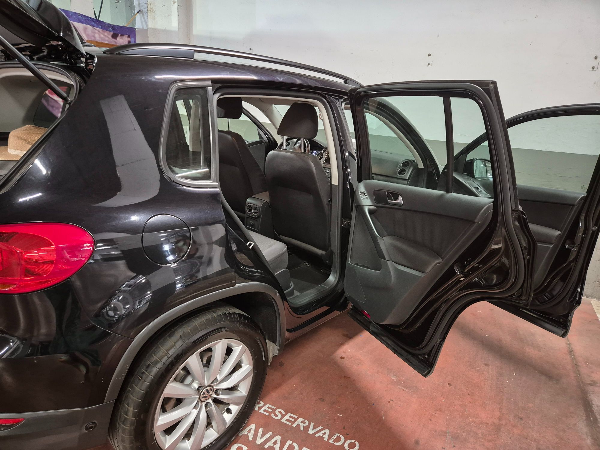 Foto del VOLKSWAGEN Tiguan 2.0TDI BMT T1 4x2 110