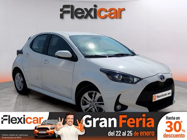 TOYOTA Yaris (1.5 120H Business Plus) en Rioja, La