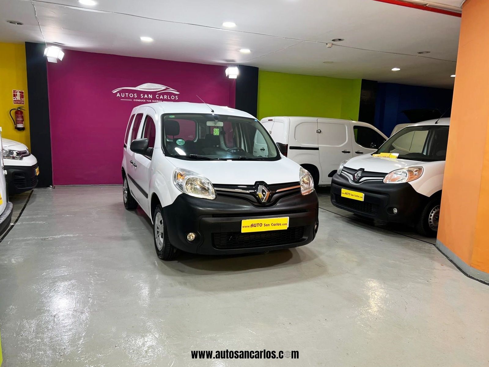 RENAULT Kangoo (Combi 1.5dCi En. Profesional N1 55kW) en Barcelona