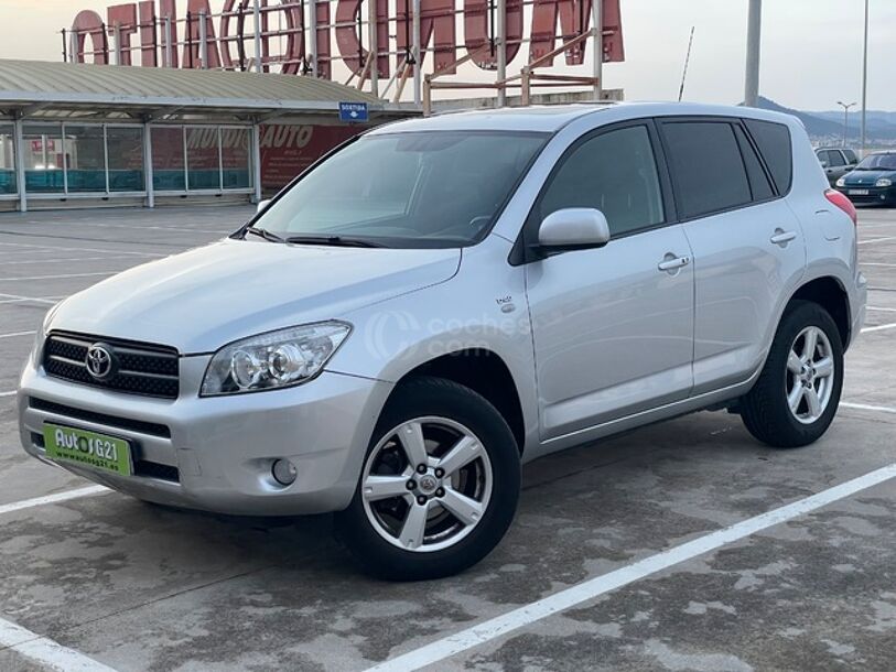 Foto del TOYOTA RAV-4 2.2D-4D Executive 4x4