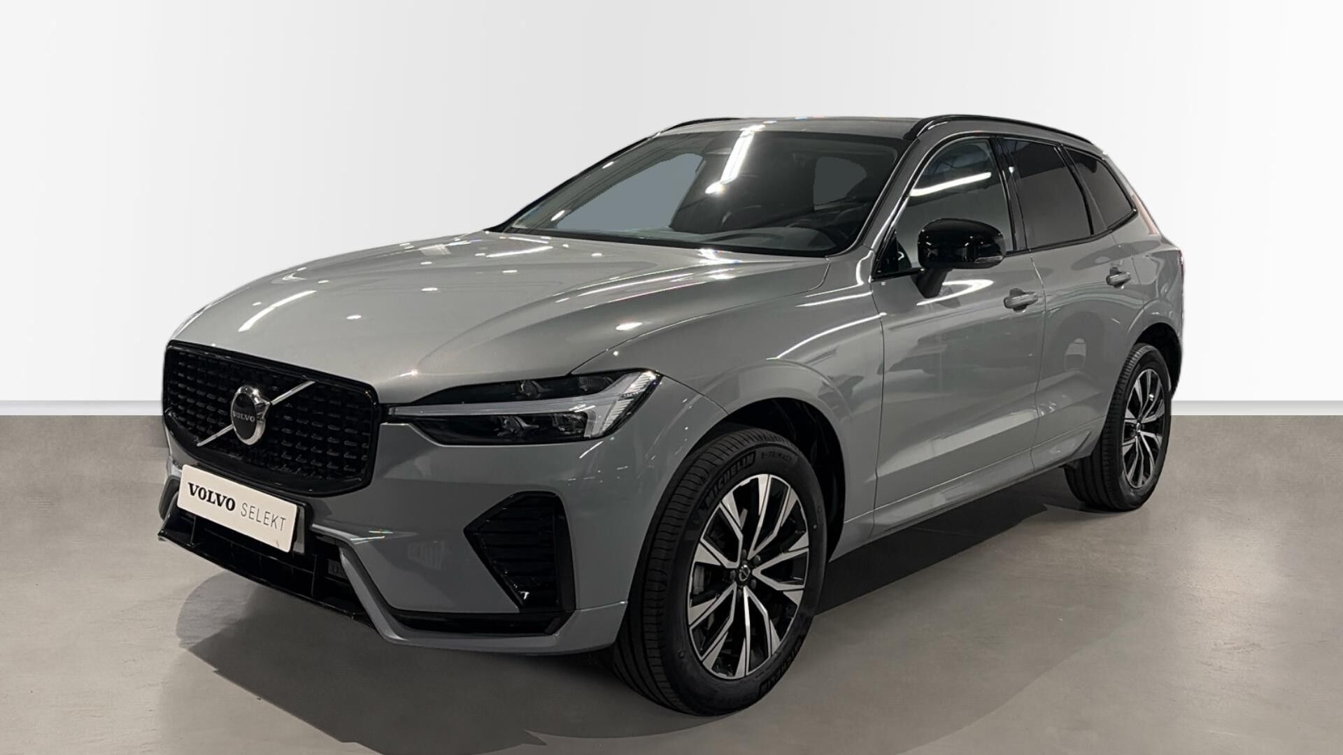 VOLVO XC60 (2.0 B5 P PLUS DARK AUTO 4WD 250 5P) en Valencia