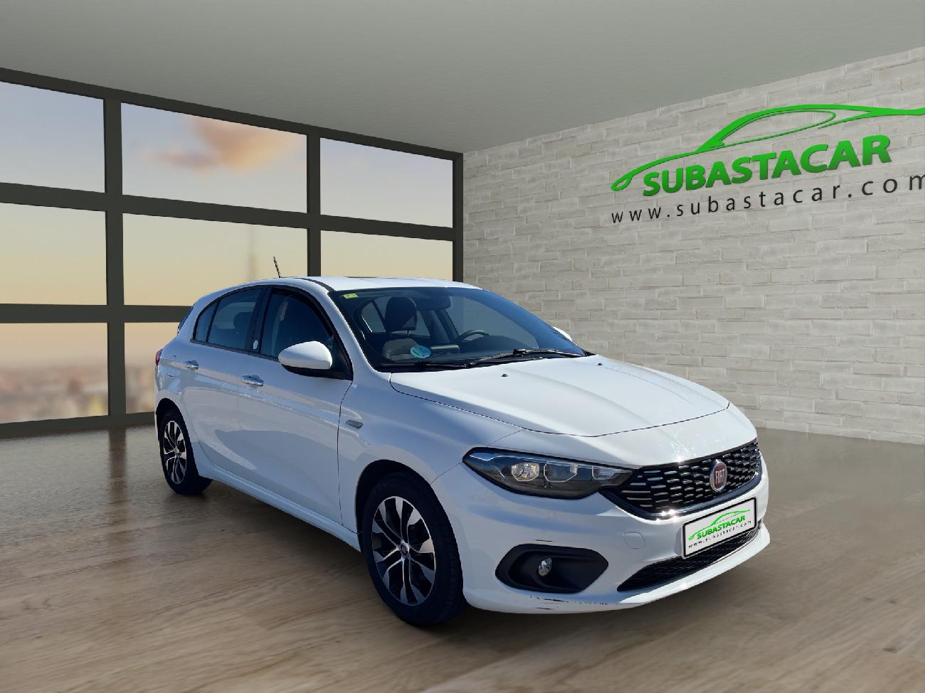 Foto del FIAT Tipo 1.4 T-Jet Mirror