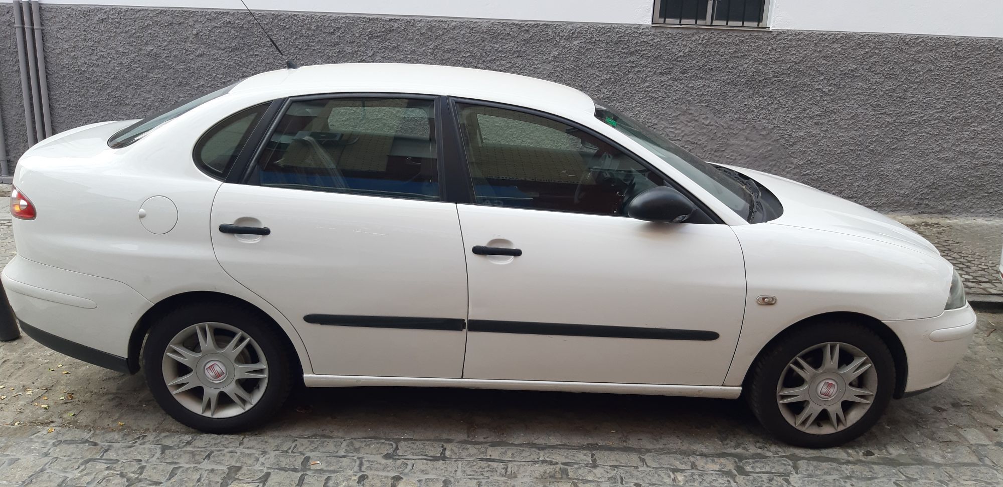 Foto del SEAT Córdoba 1.4 16v Reference 75