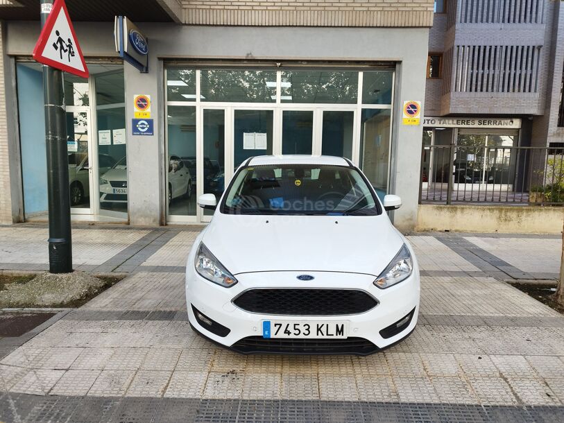 Foto del FORD Focus 1.0 Ecoboost Auto-S&S Business 125