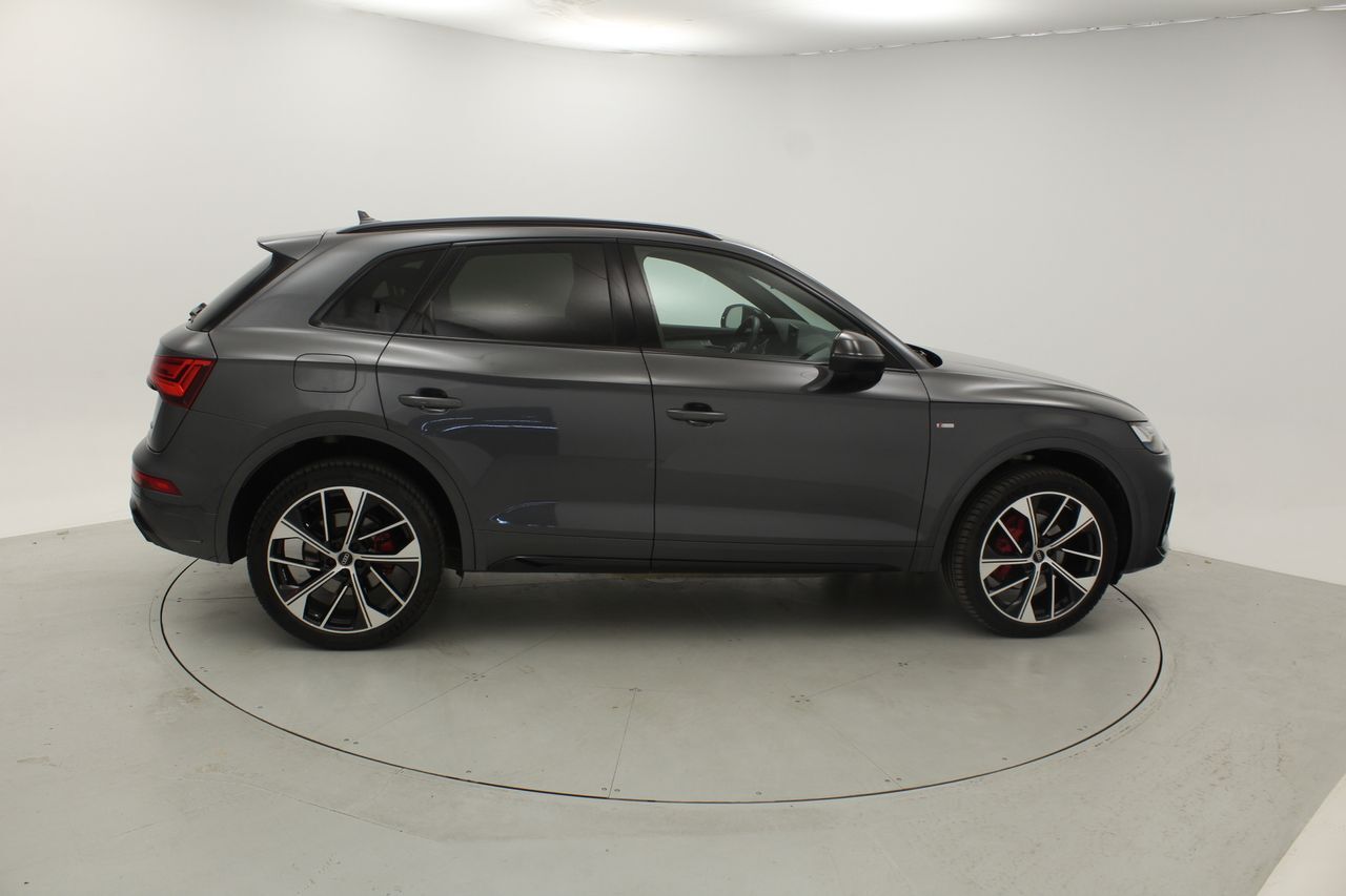 Foto del AUDI Q5 40 TDI quattro-ultra Black line S tronic 150kW
