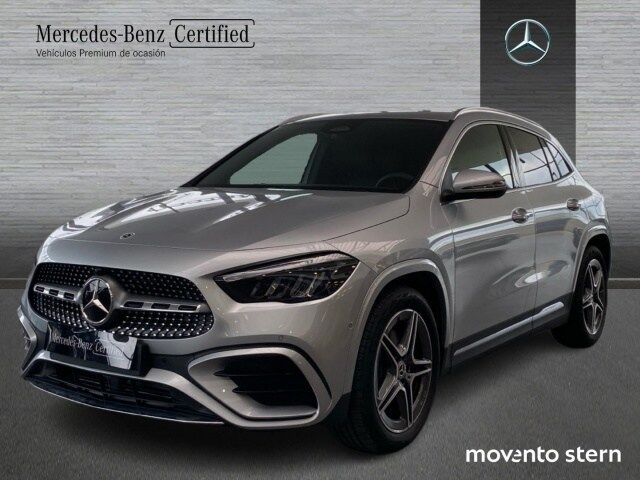MERCEDES Clase GLA (200 D 110 kW (150 CV)) en Barcelona