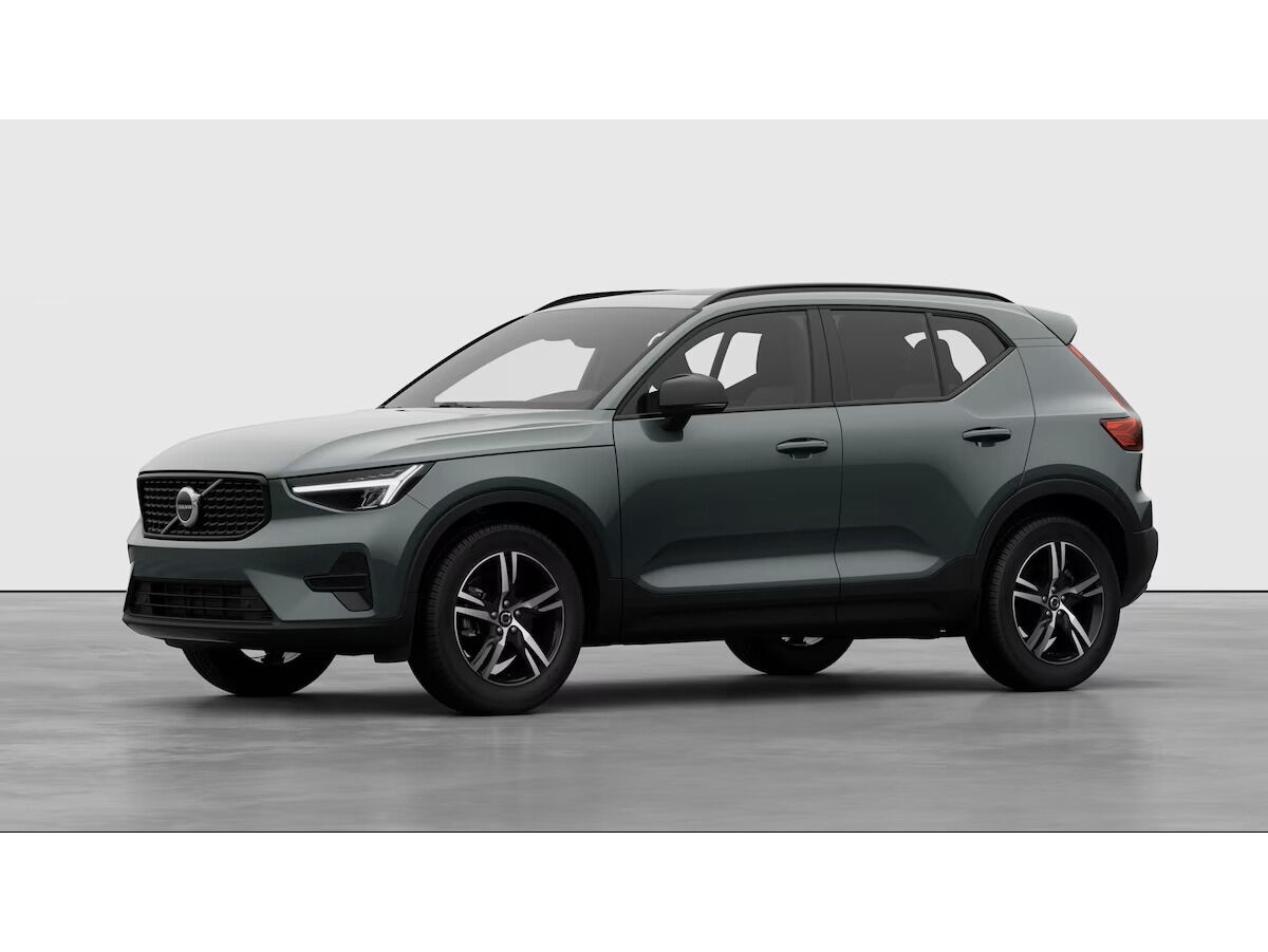 VOLVO XC40 (B3 G Plus Dark Auto 120 kW (163 CV)) en Madrid