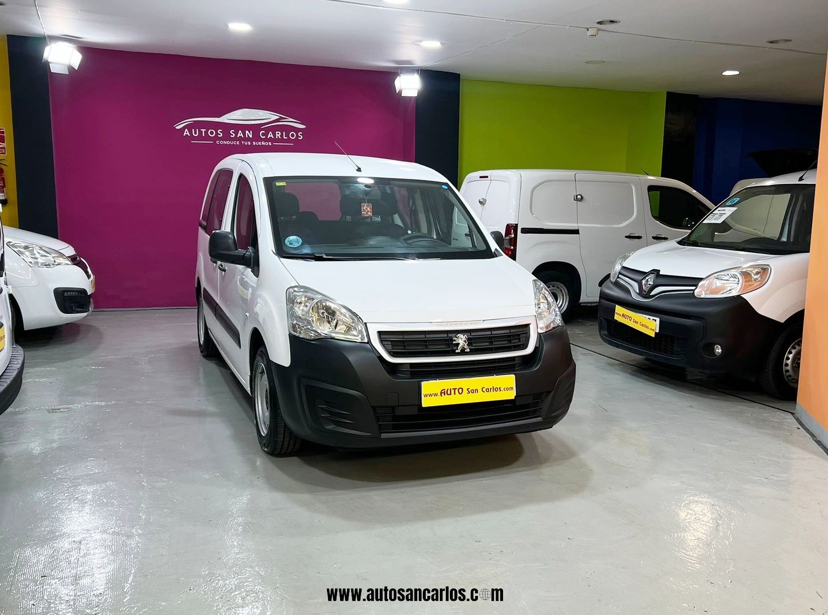 PEUGEOT Partner (Tepee 1.6BlueHDI Access 75) en Barcelona