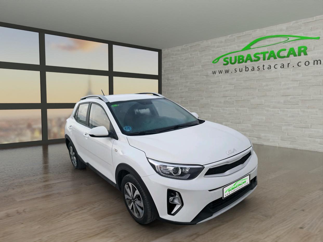 Foto del KIA Stonic 1.0 T-GDi MHEV iMT Concept Plus 100