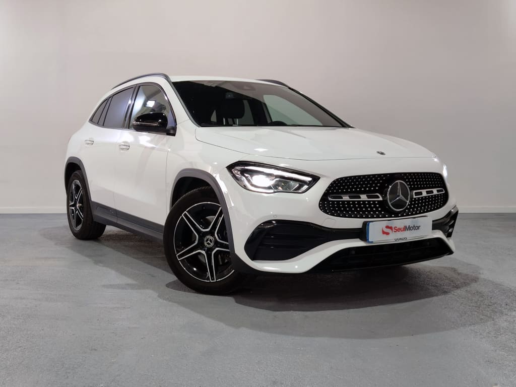MERCEDES Clase GLA (GLA 200 7G-DCT) en Barcelona