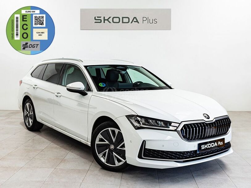 Foto del SKODA Superb Combi 1.5 TSI MHEV Selection DSG