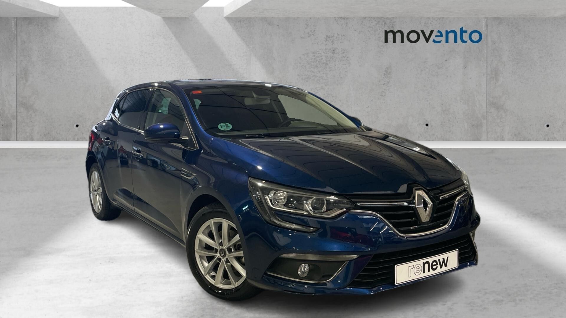 RENAULT Mégane (TCe 100 TECH ROAD Energy 74 kW (100 CV)) en Barcelona