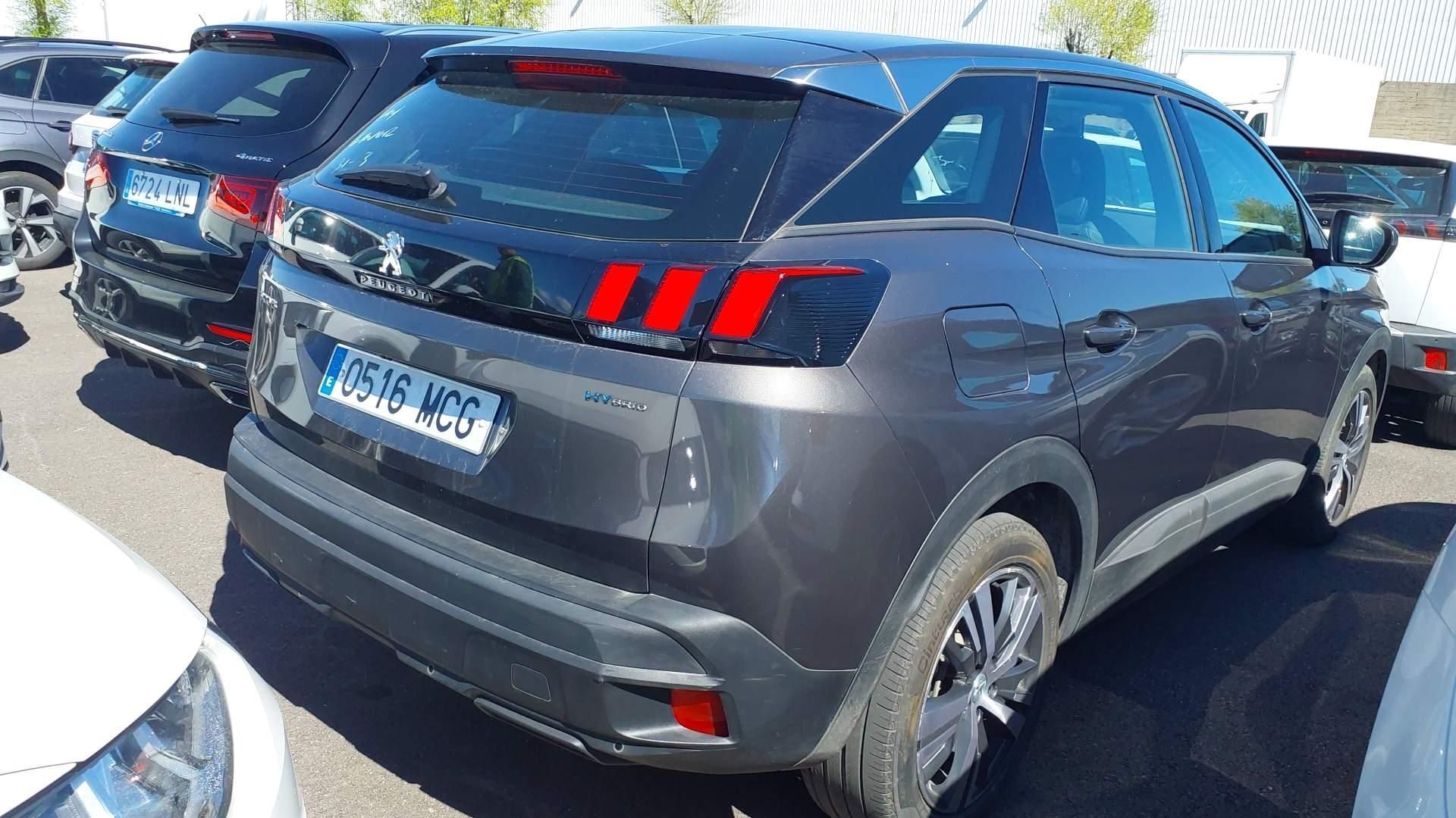 Foto del PEUGEOT 3008 HYB PHEV 225 Active Pack e-EAT8