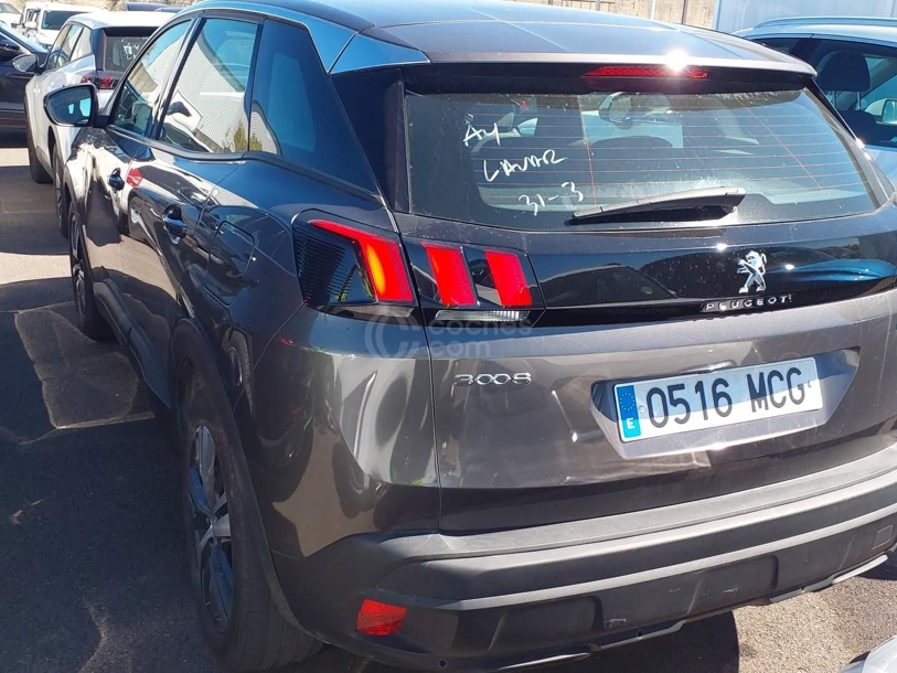 Foto del PEUGEOT 3008 HYB PHEV 225 Active Pack e-EAT8