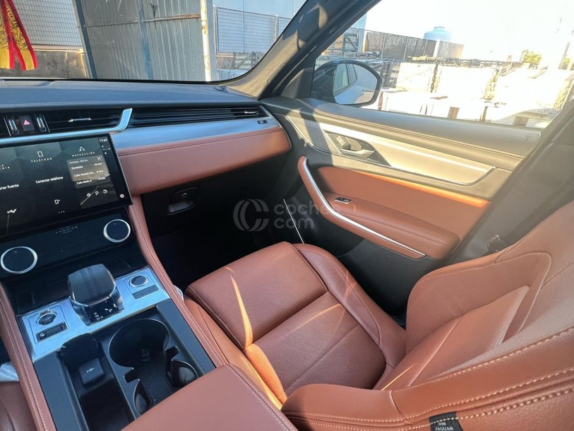 Foto del JAGUAR F-Pace 2.0D l4 MHEV R-Dynamic Black Aut. AWD 204