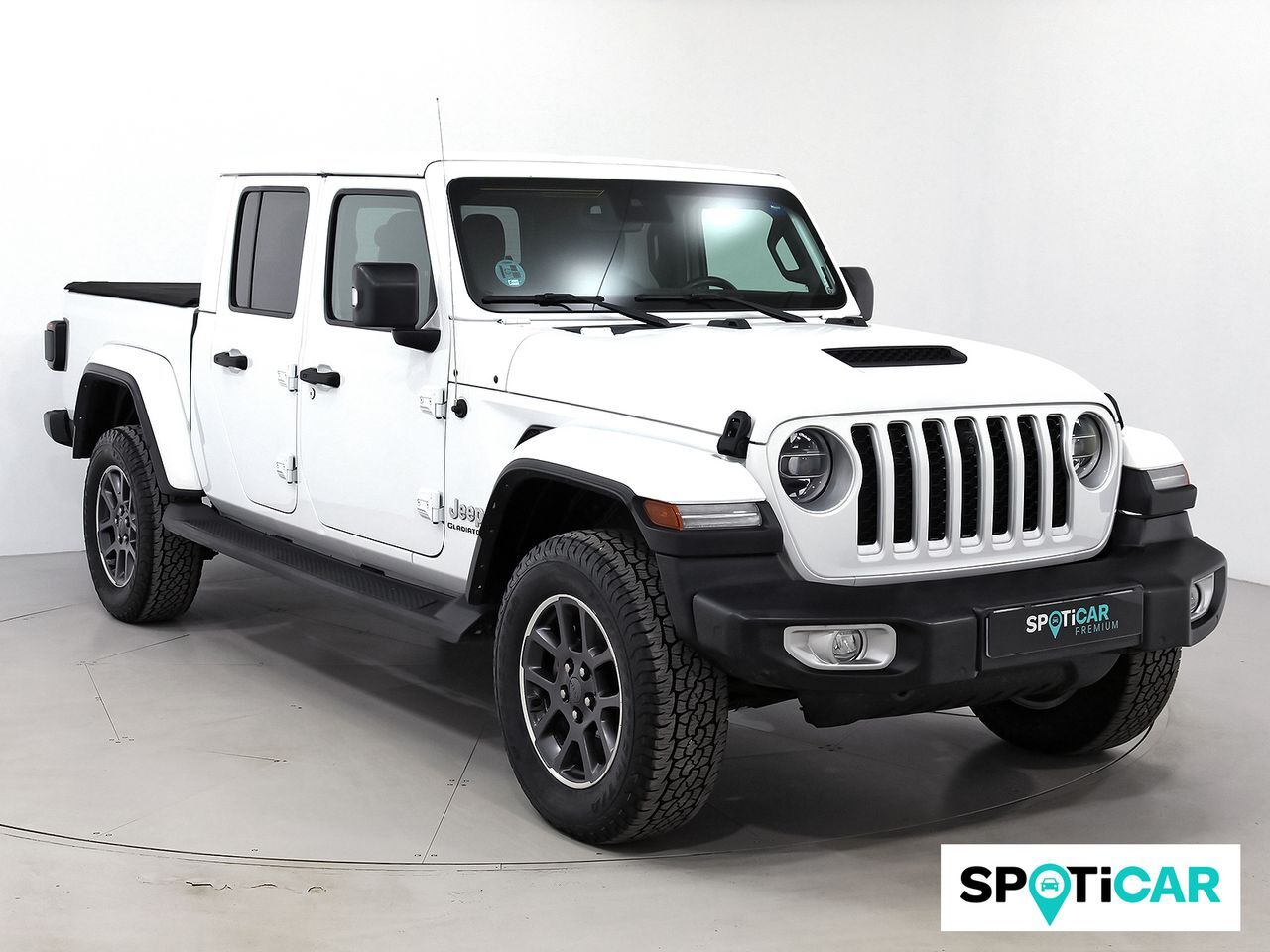 JEEP Gladiator (3.0 V6 MJET OVERLAND AUTO 4WD 4P) en Barcelona