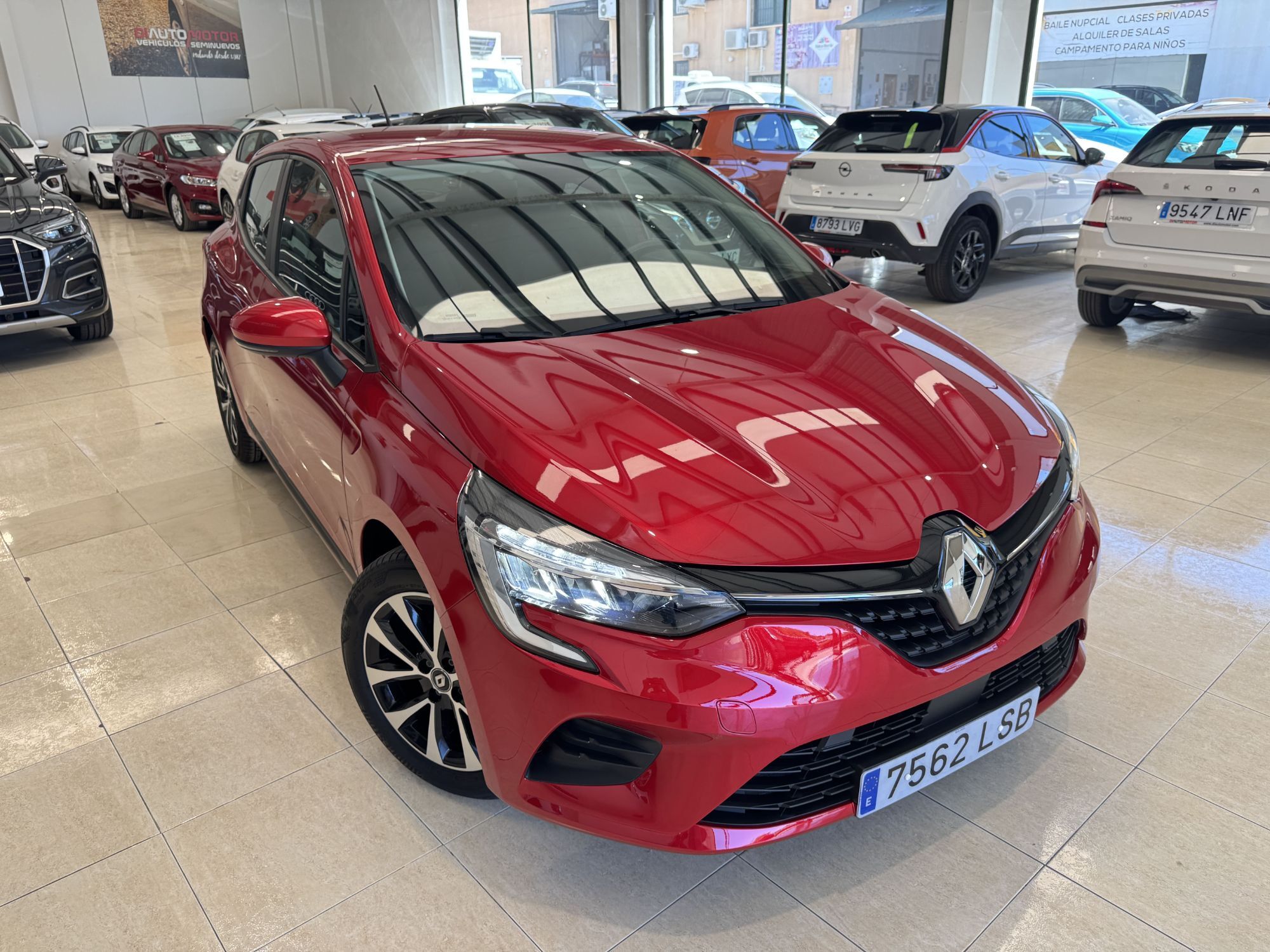 RENAULT Clio (TCe Intens 67kW) en Málaga