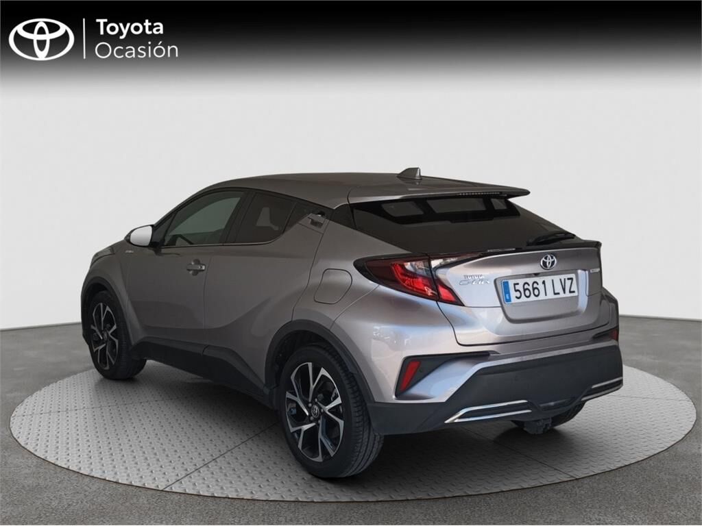 Foto del TOYOTA C-HR 180H Advance