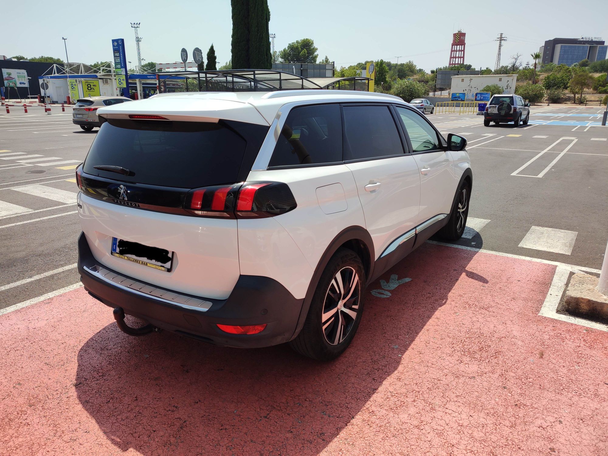 Foto del PEUGEOT 5008 1.5BlueHDi S&S Allure EAT8 130