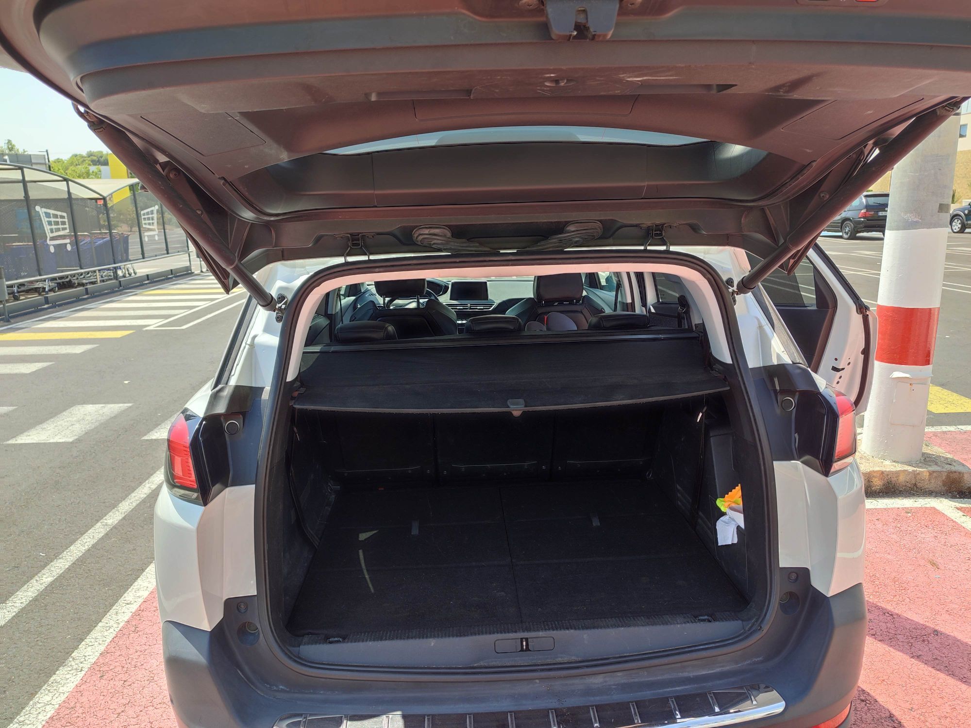 Foto del PEUGEOT 5008 1.5BlueHDi S&S Allure EAT8 130