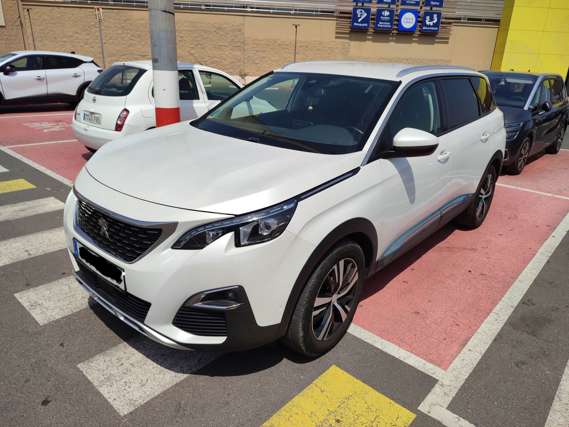 Imagen de PEUGEOT 5008