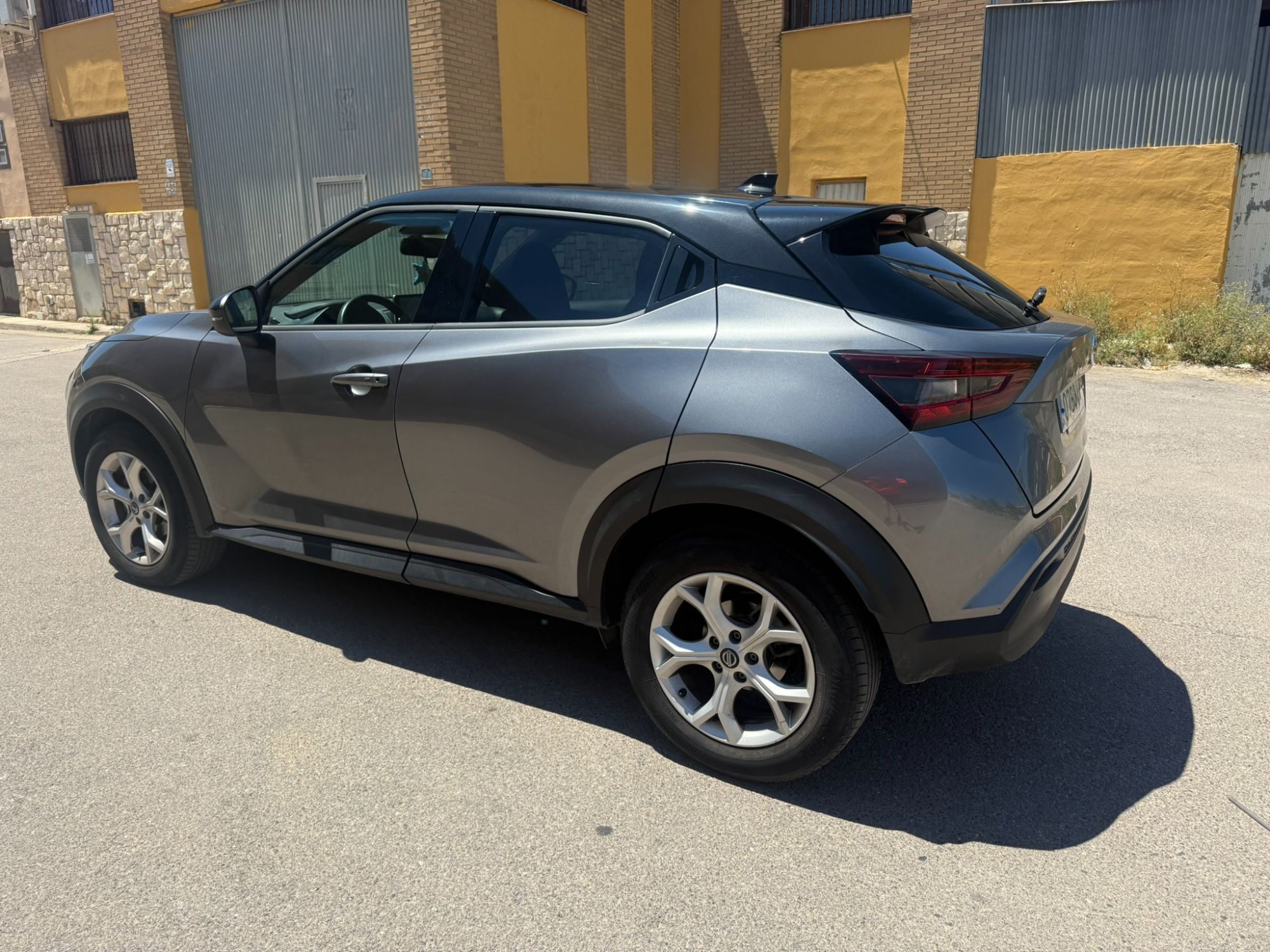 Foto del NISSAN Juke 1.0 DIG-T N-Connecta 4x2 DCT 7 114