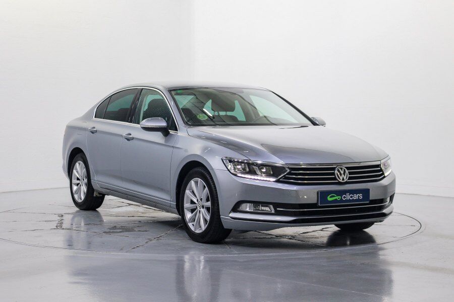 Foto del VOLKSWAGEN Passat 2.0TDI R-Line Exclusive DSG7 110kW