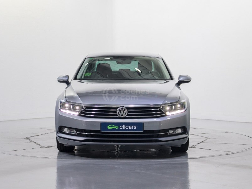 Foto del VOLKSWAGEN Passat 2.0TDI R-Line Exclusive DSG7 110kW