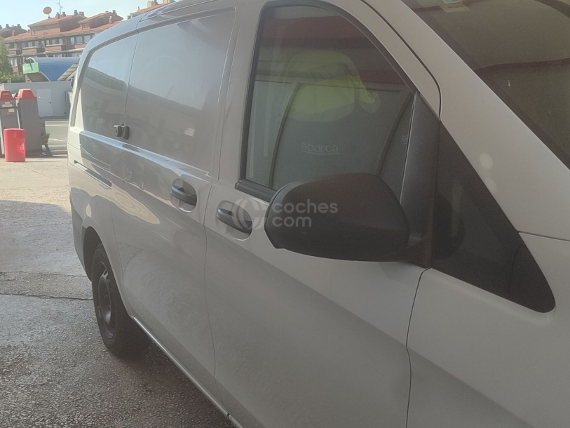 Foto del MERCEDES Vito Furgón 114CDI Larga