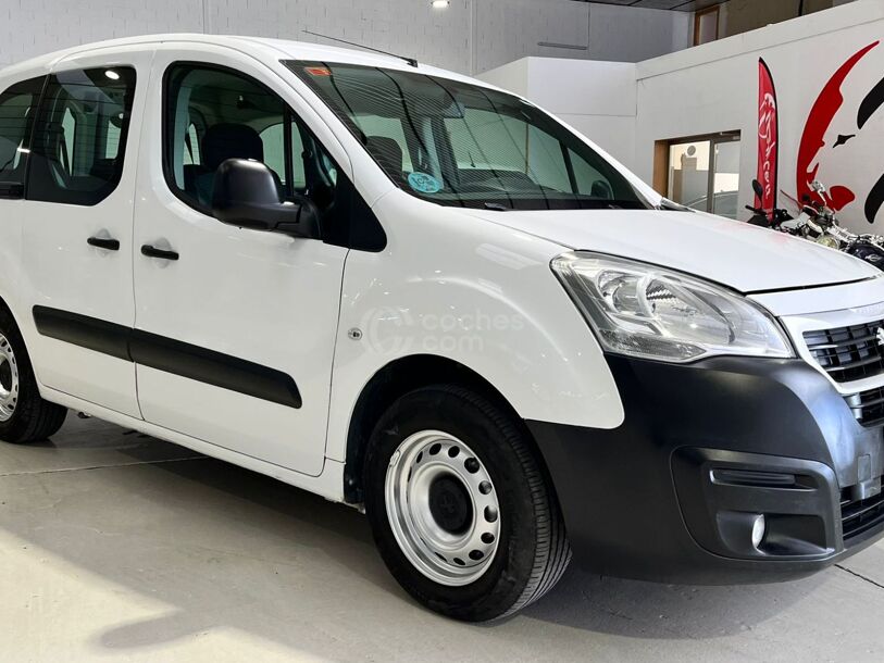 Foto del PEUGEOT Partner Tepee 1.6BlueHDI Access 75