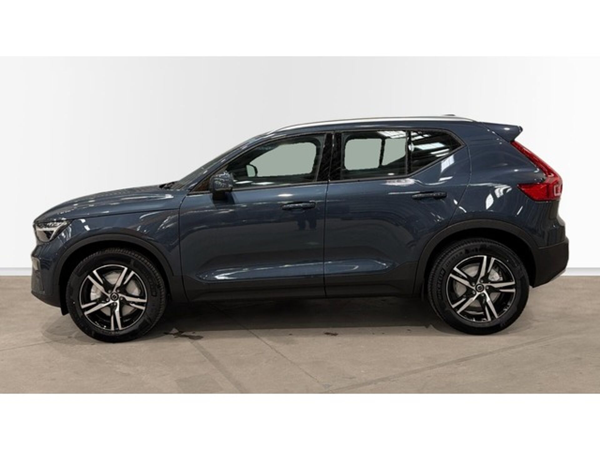 Imagen 3 de VOLVO XC40