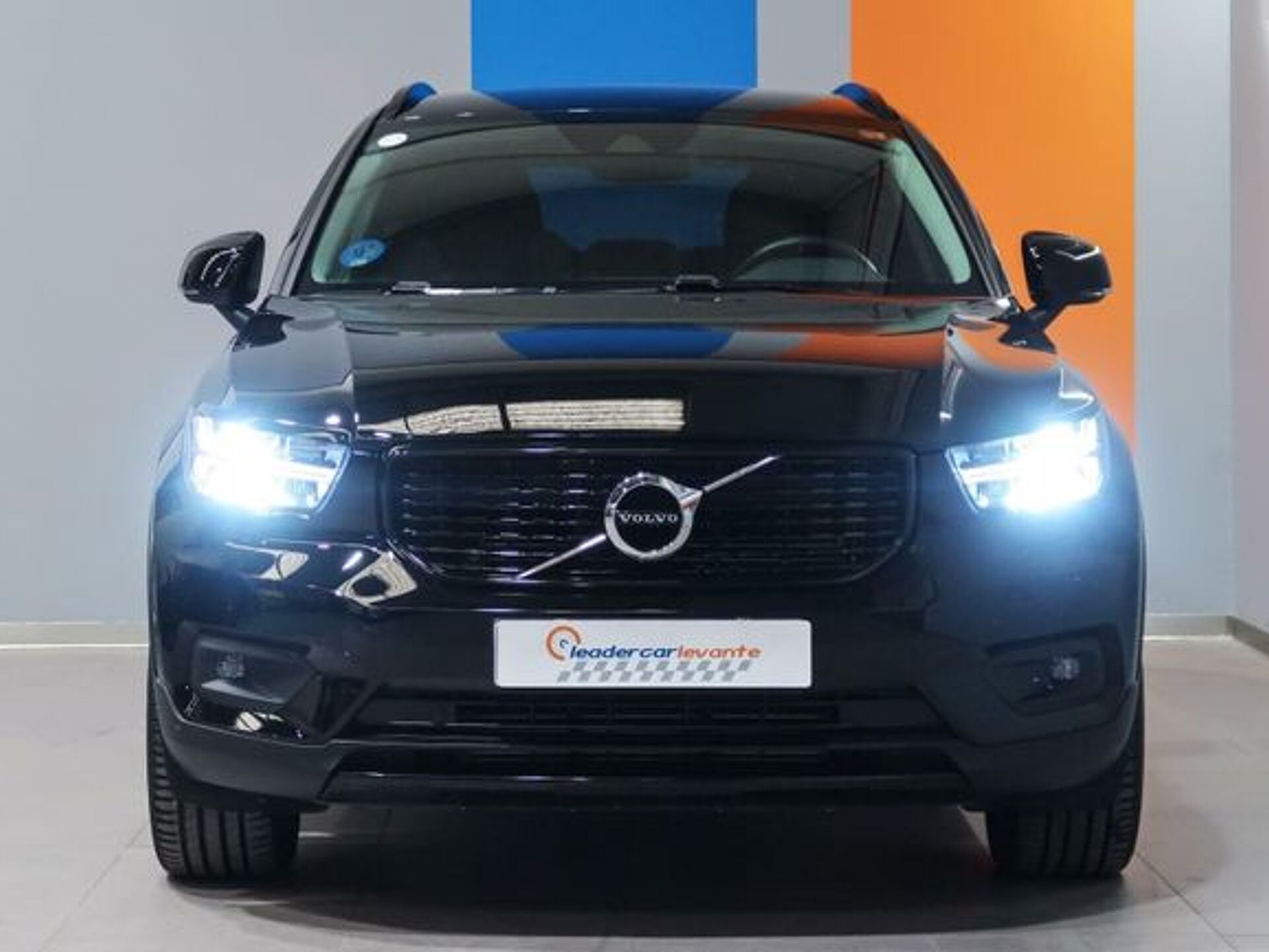Imagen 3 de VOLVO XC40
