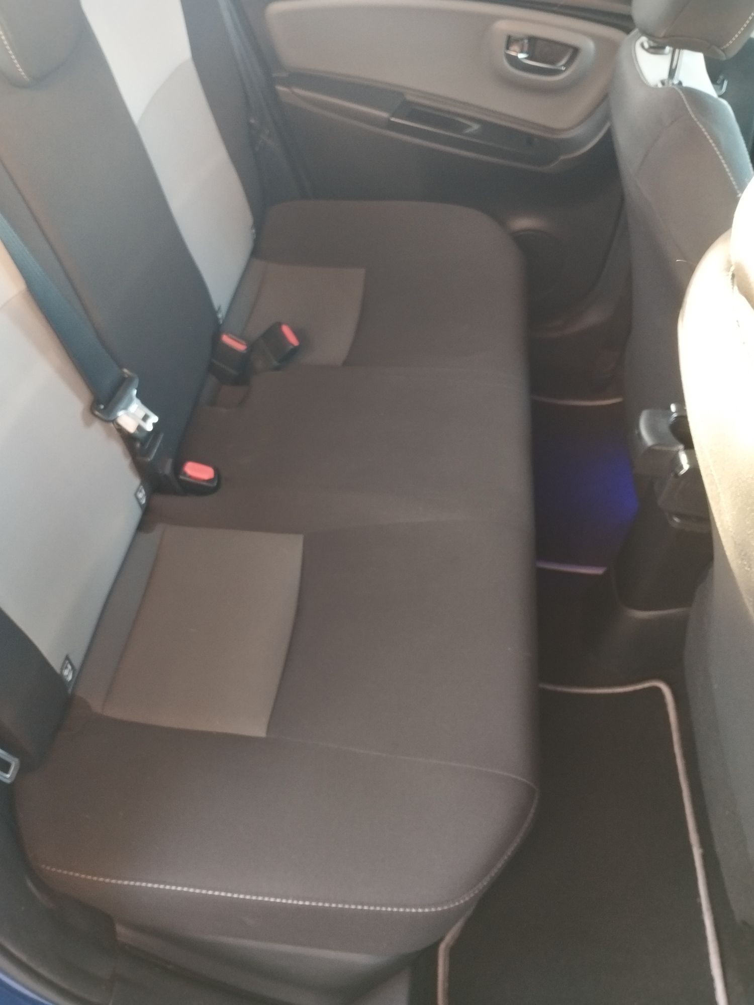 Foto del TOYOTA Yaris 100H 1.5 Active