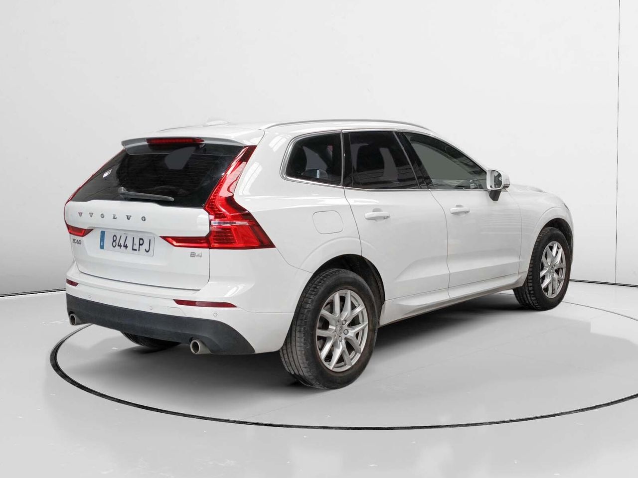 Foto del VOLVO XC60 B4 Momentum Pro FWD Aut.