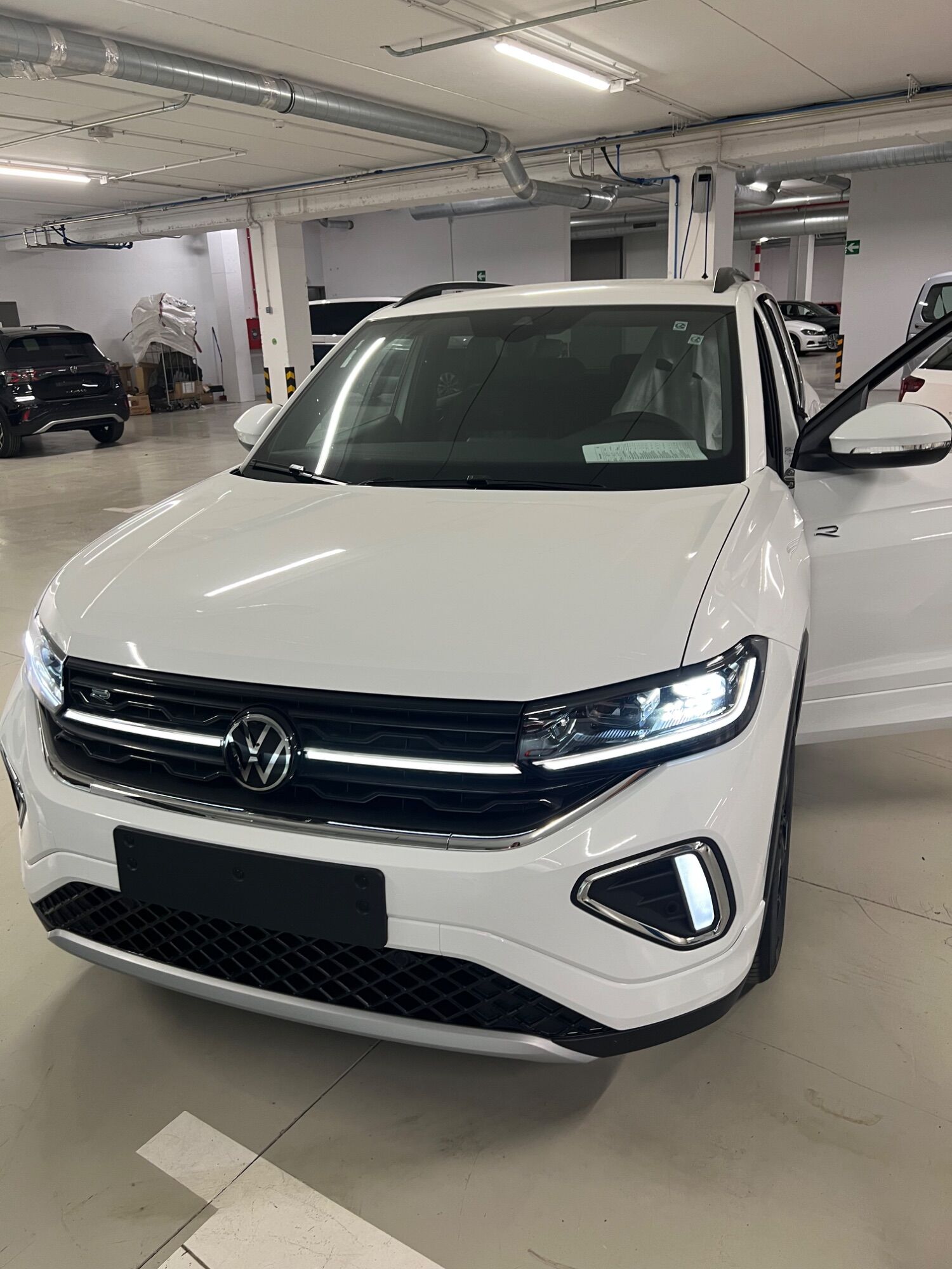 Foto del VOLKSWAGEN T-Cross 1.0 TSI R-Line 85kW Aut.